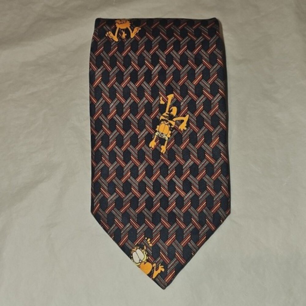 Paws Addiction Garfield, Patterned Men's Novelty Necktie Used - Picture 3 of 12